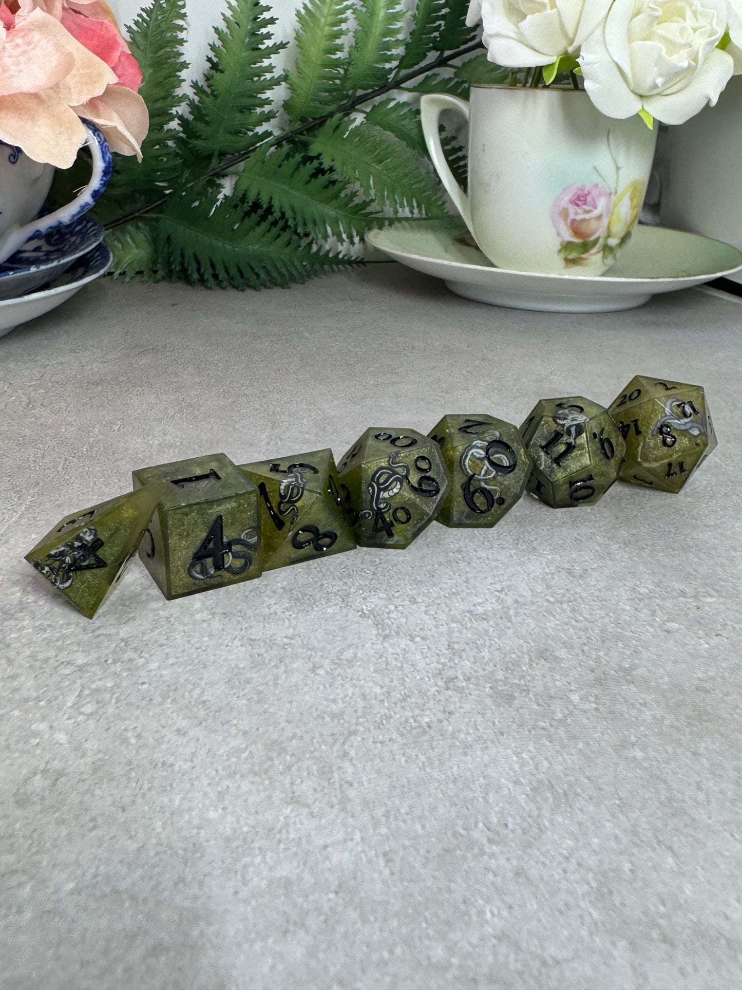 Opheodrys | 7 Piece Polyhedral Dice Set