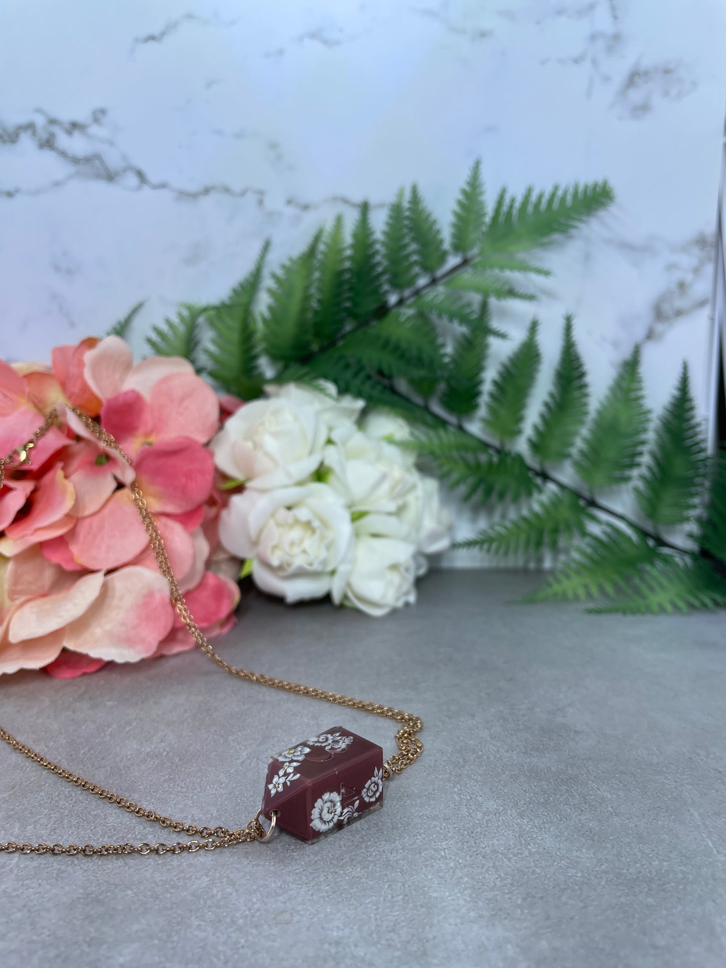 Dice Pendant | Crystal D4 | Rust | Filigree | Double Chain Rose Gold Necklace (40cm)