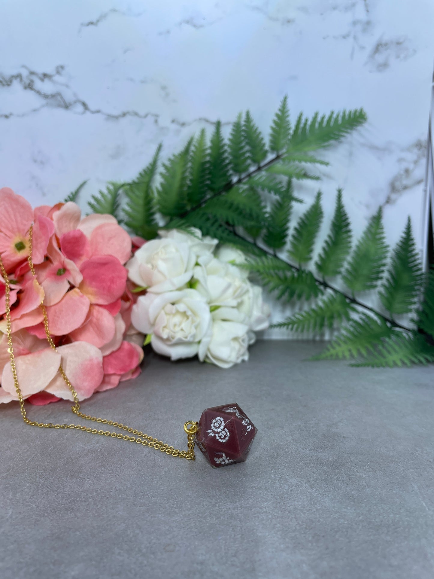 Dice Pendant | D20 | Rust | Filigree | Gold Necklace (60cm)