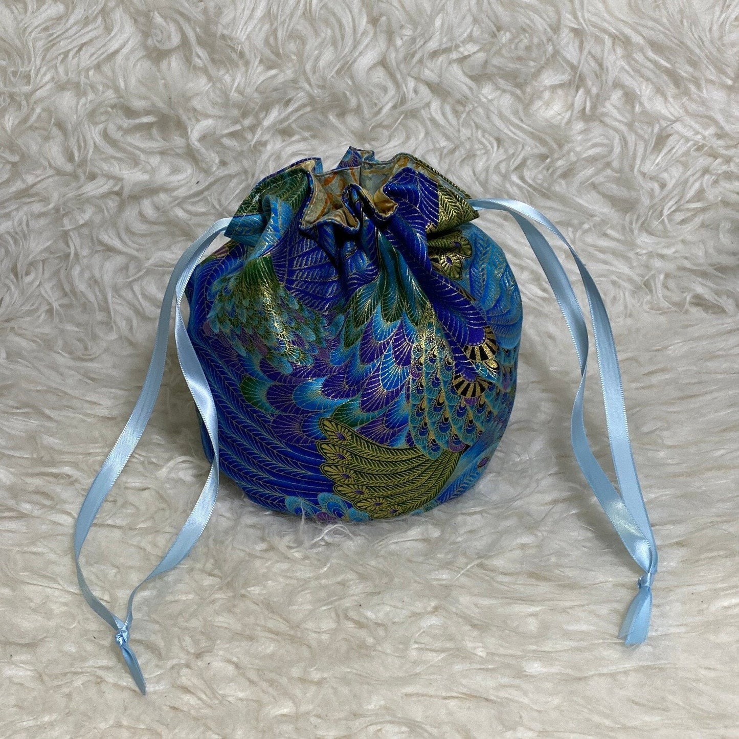 Knowledge Dice Bag